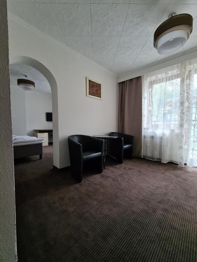 קרפאז' Hotel Kolorowa מראה חיצוני תמונה